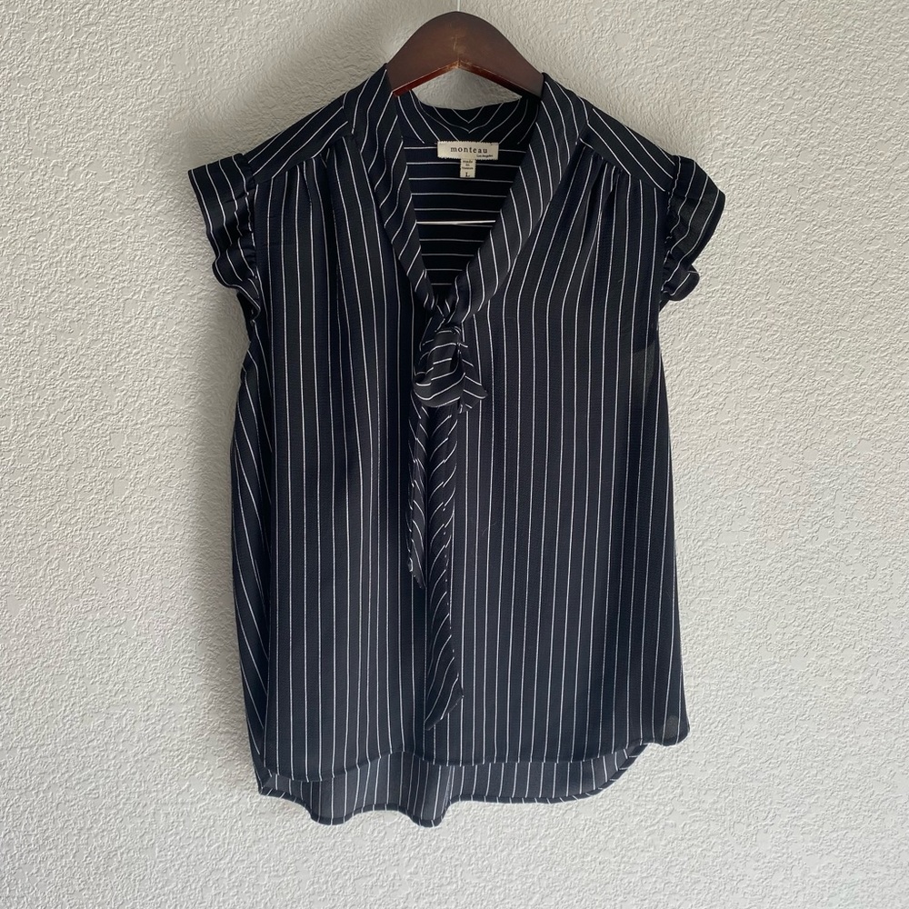 Black & White Business Top